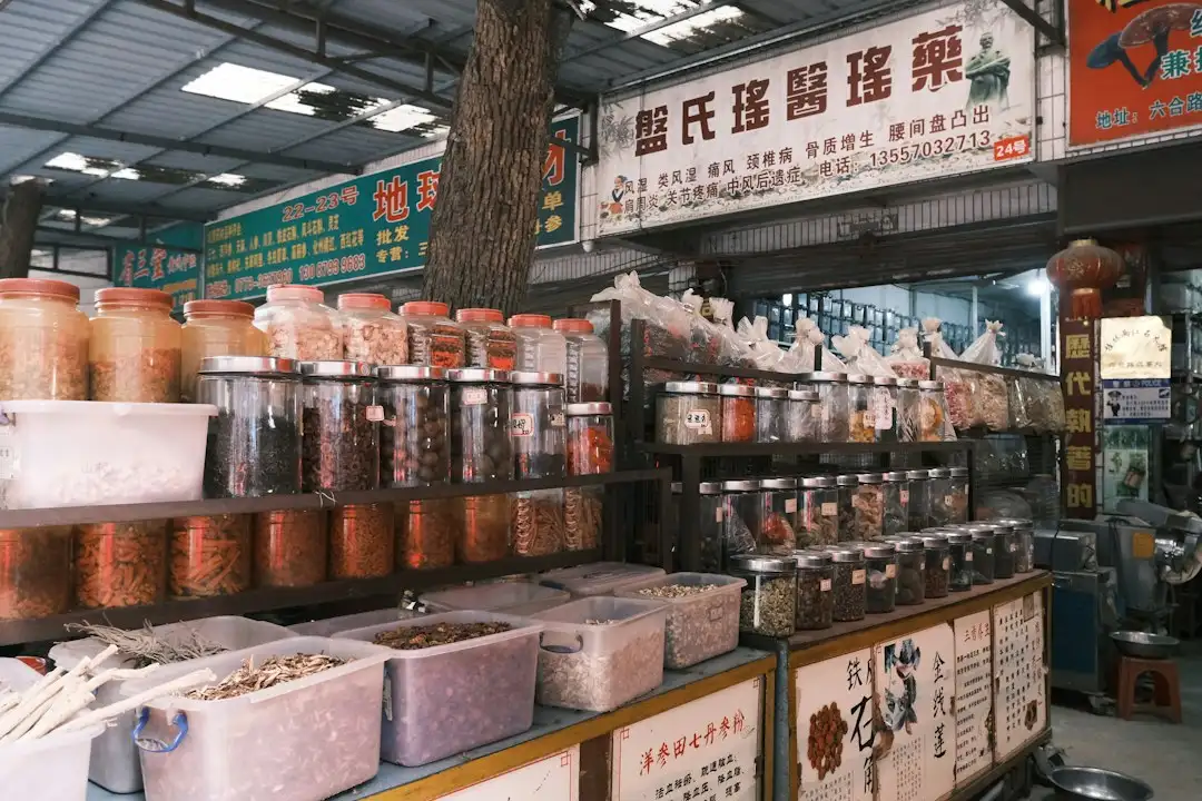 常德跑腿服务对比:飞跑跑腿与普通配送的效率与成本分析