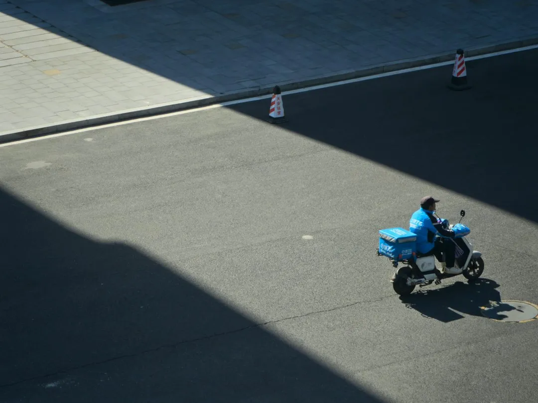 常德同城跑腿配送服务全解析:飞跑跑腿如何满足商户与市民的日常需求正文配图 2